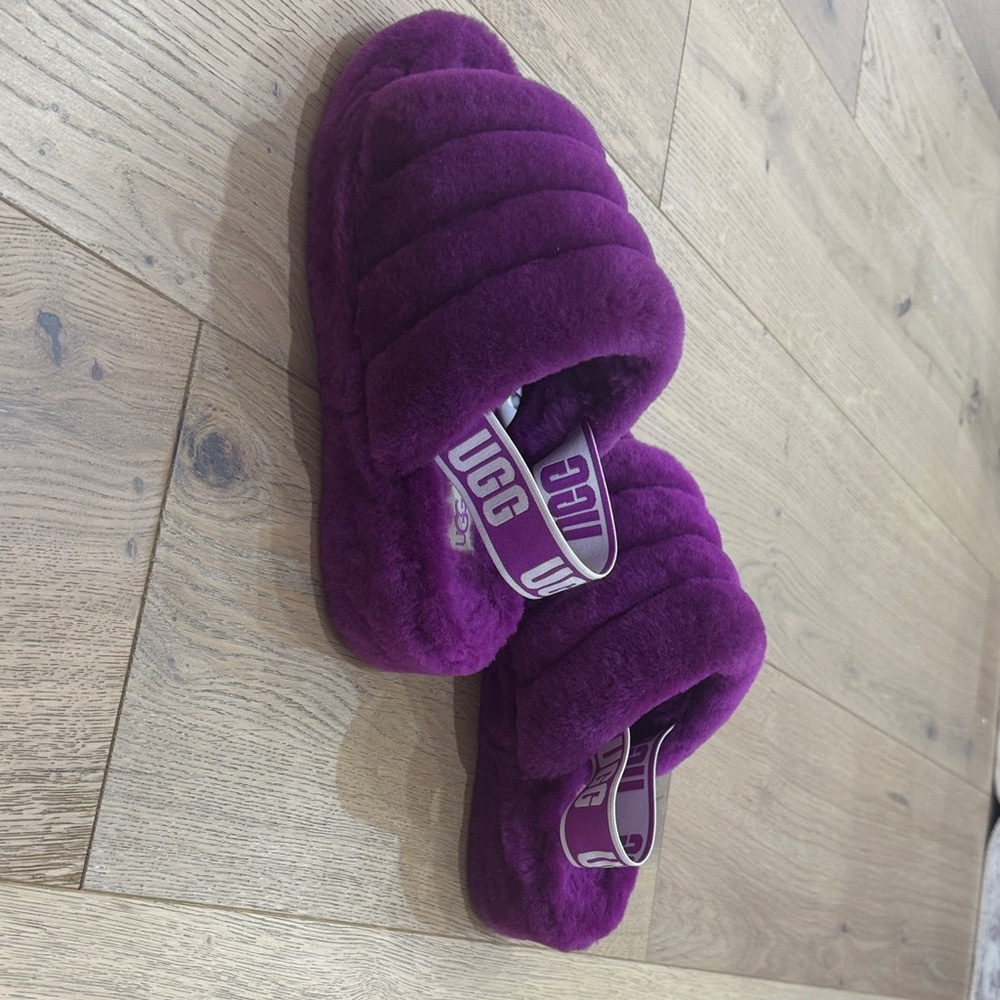 UGG Plum Fluffy Slides